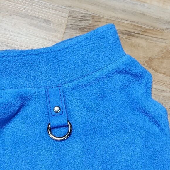 🔹️NIB Blue Fleece Sweater Vest w/Leash Ring Large - Picture 2 of 5